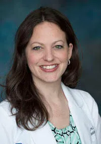Leigh Erin Dunn, PA - Saint Louis, MO - Internal Medicine