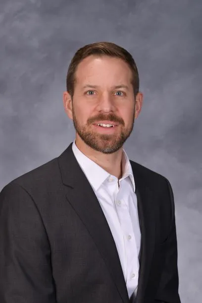 Dr. Andrew David Lundquist, MD - Saint Peter, MN - Podiatry