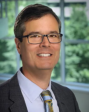 Dr. John E. Davine, MD - Aurora, IL - Family Medicine