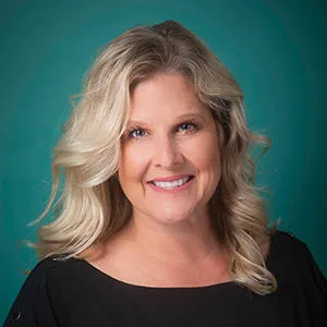 Dr. Lana Schmidt, MD - Effingham, IL - Dermatology