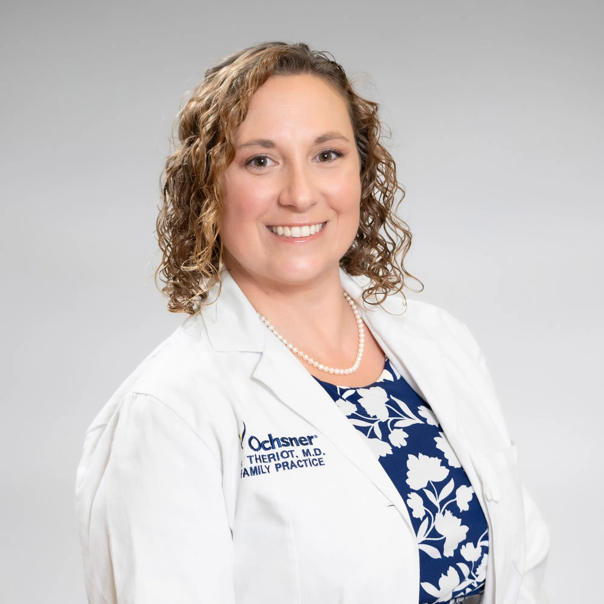 Dr. Christie Theriot, MD - Diamondhead, MS - Family Medicine