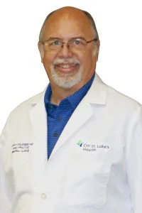 Dr. John Henry Oglesbee IIi, MD - San Augustine, TX - Internal Medicine