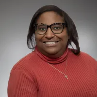 Dr. Ebonee L Davis, MD - South Bend, IN - Internal Medicine