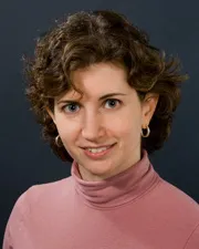 Dr. Gita Naomi Lisker, MD - New Hyde Park, NY - Critical Care Medicine, Critical Care Specialist
