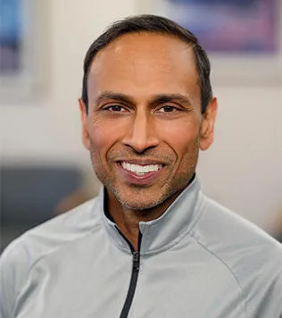 Dr. Manuj Agarwal, MD - Pompton Plains, NJ - Radiation Oncology, Radiation Oncologist