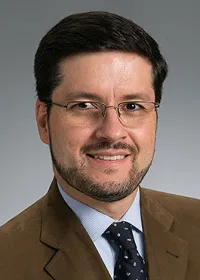 Dr. Juan Cadavid, MD - Cumming, GA - Pulmonology