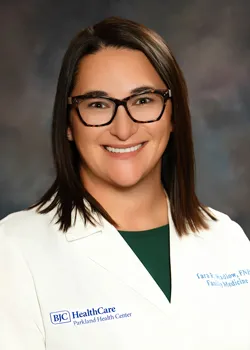 Tara Wadlow, FNP