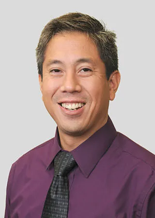 Dr. Robert M De Las Alas, DO - Brownsburg, IN - Family Medicine