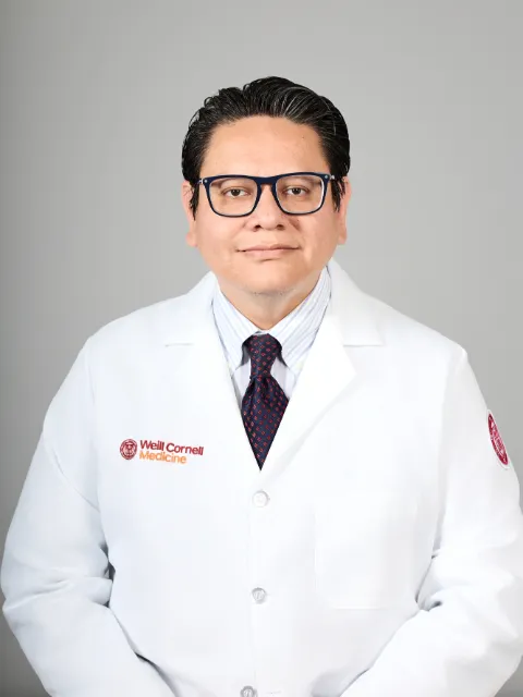 Dr. Pablo C. Loarte-Campos, MD - New York, NY - Nephrology, Nephrologist