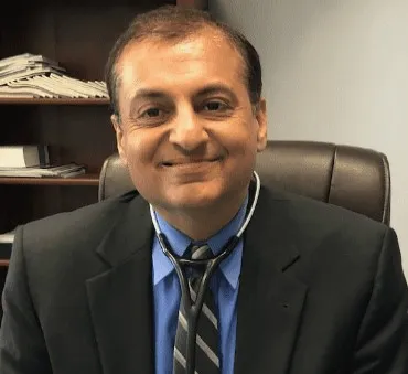 Dr. Mukesh Ahluwalia, MD - Des Plaines, IL - Pulmonology, Critical Care Medicine