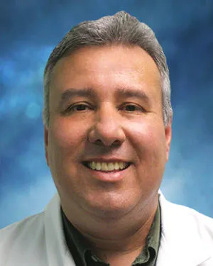 Dr. Victor Manuel Lopez, MD - Canyon Country, CA - Pediatrics, Internist/pediatrician