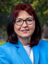 Dr. Vedka Begovic, MD - La Jolla, CA - Internal Medicine