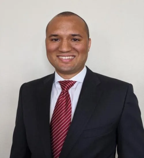 Dr. Kiran Nawaz Khan, MD - Farmington, NM - Internal Medicine, Hospital Medicine