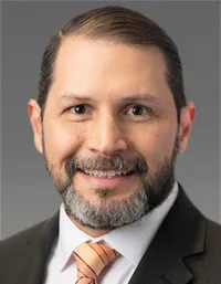 Dr. Efren Gonzalez, MD - Boston, MA - Ophthalmology