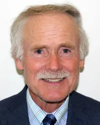 Dr. John Lawton, MD - Green Bay, WI - Nephrology