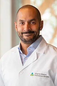 Dr. Angel Reyes-Villanueva, MD, FACS, FASMBS, DABOM - Silverdale, WA - Surgery