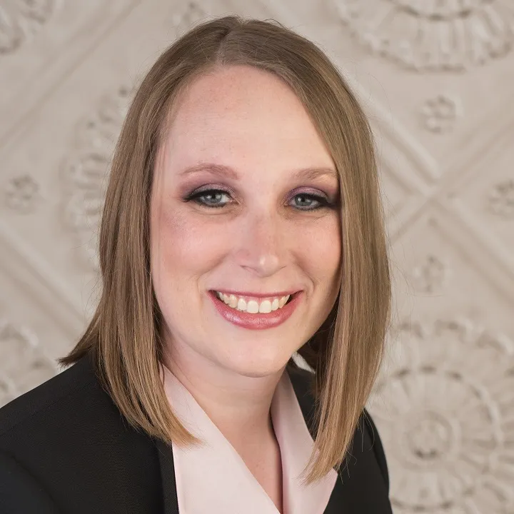Dr. Sarah Michele Elswick, MD - Troy, MI - Plastic Surgery