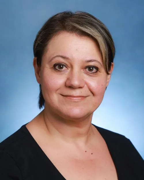 Dr. Anush Hasratyan, MD - Canyon Country, CA - Geriatric Medicine, Geriatrician, Internal Medicine