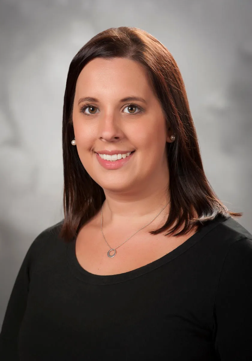 Dr. Stephanie Lynn Peterson, MD - Hamburg, MI - Internal Medicine