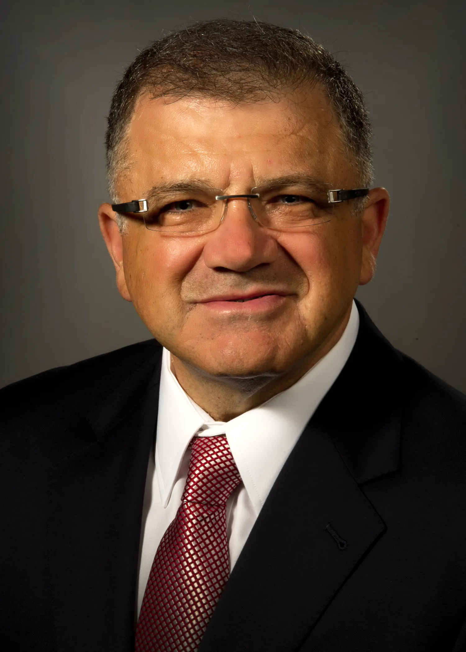 Dr. Mohamad Fouad El-Baba, MD - Garden City, NY - Pediatrics, Internist/pediatrician