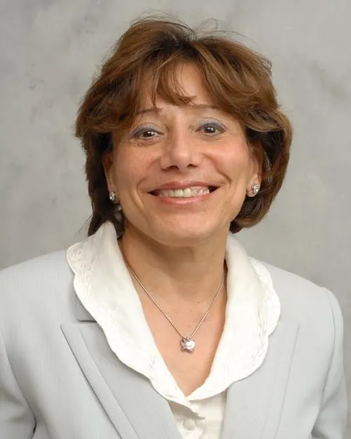 Dr. Thanaa Nelly K Abraham, MD - Toms River, NJ - Internal Medicine