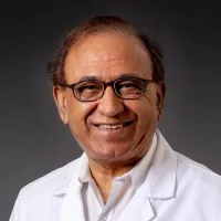 Dr. Raza Khan, MD - Zion, IL - Urology