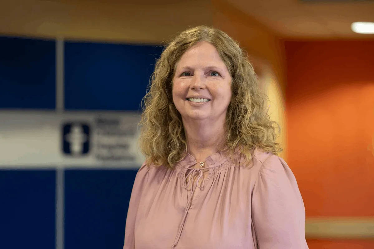 Dr. Valeri Hood, MD - Akron, OH - Pediatrics, Internist/pediatrician