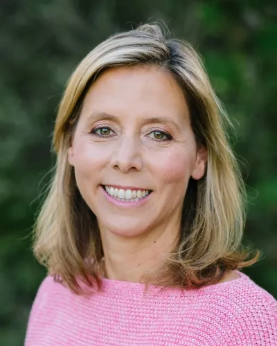 Dr. Susan Elizabeth Lea Johnson, MD