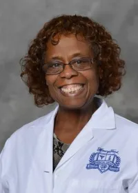 Dr. Vanessa L Robinson, MD - Detroit, MI - Internal Medicine
