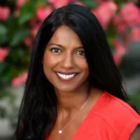 Dr. Shobana Pandian, MD - Fishers, IN - Pediatrics, Internist/pediatrician