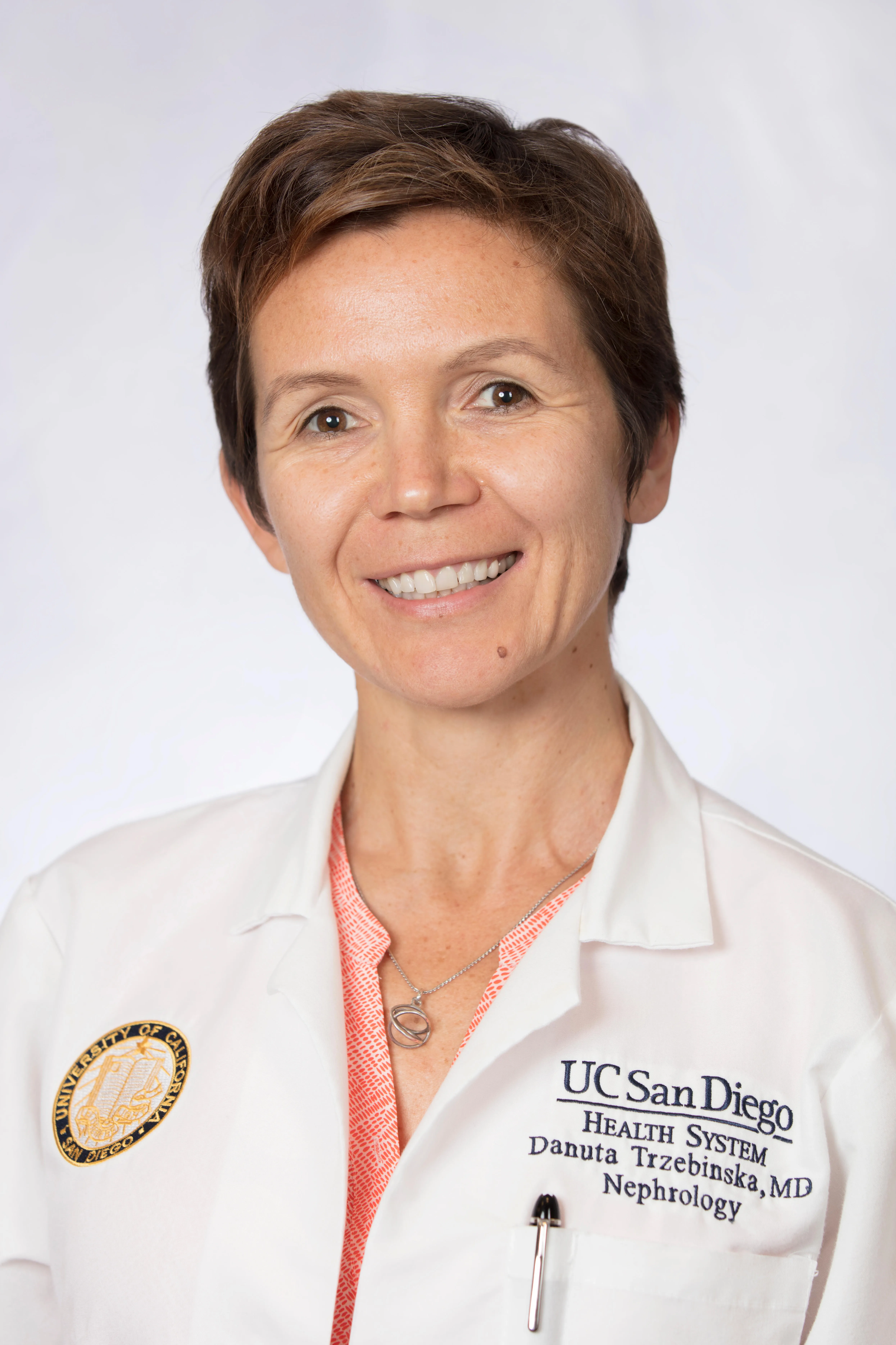 Dr. Danuta Trzebinska, MD - La Jolla, CA - Nephrology, Nephrologist