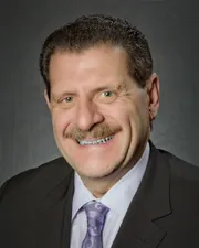 Dr. Giles R. Scuderi, MD - Garden City, NY - Orthopedic Surgery, Orthopedic Surgeon