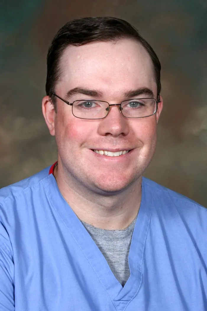 Dr. Ryan Paul Brecker, MD - Rochester, NY - Critical Care Medicine, Critical Care Specialist