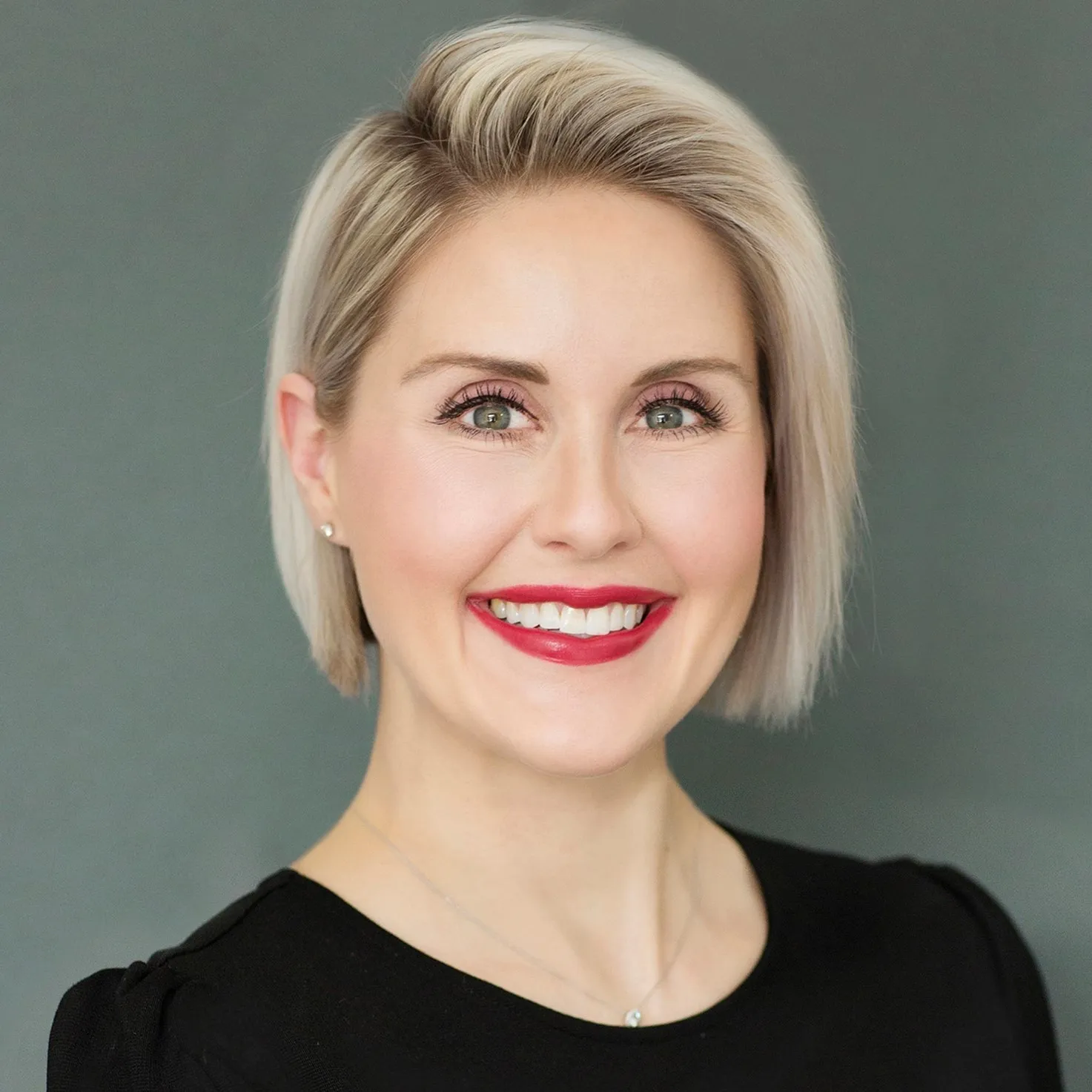 Dr. Amanda Tschetter, MD - EDINA, MN - Dermatology, Dermatologic Surgery